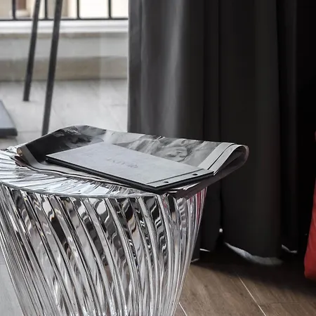 Adelphi Boutique Hotel 3*