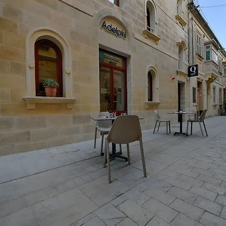 Adelphi Boutique 3*