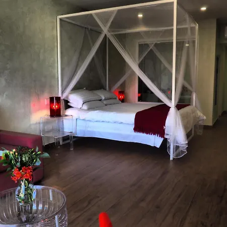 Adelphi Boutique Hotel