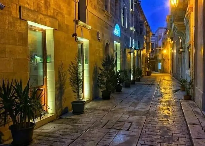 Adelphi Boutique Szálloda 3*